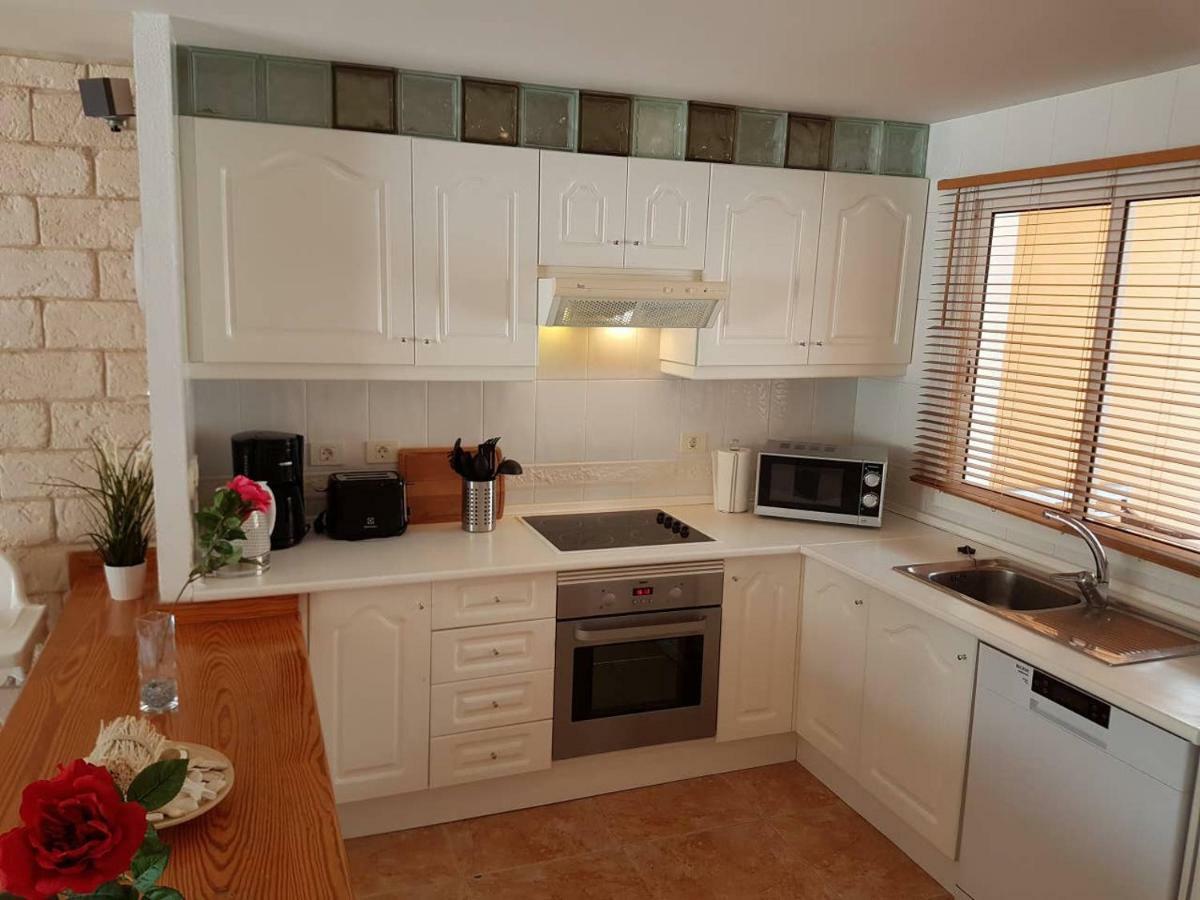 Villa Roque Del Conde With Fantastic Sea View, Terrace, Pool, Wifi, Sat-Tv, Garage Costa Adeje  Exterior photo